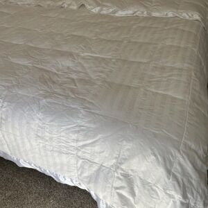 Royal Velvet Satin Trim Down Comforter 87"x85" Full Queen White Reversible